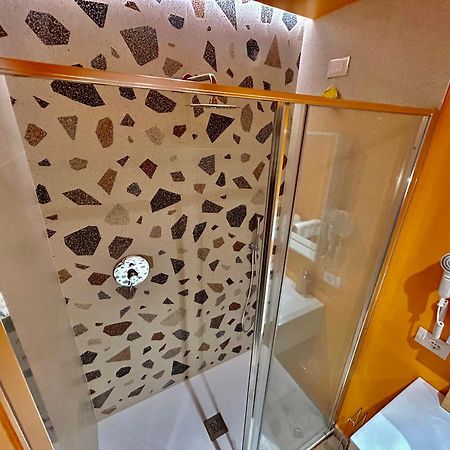 Farini Suites Wi-Fi Венеція Екстер'єр фото