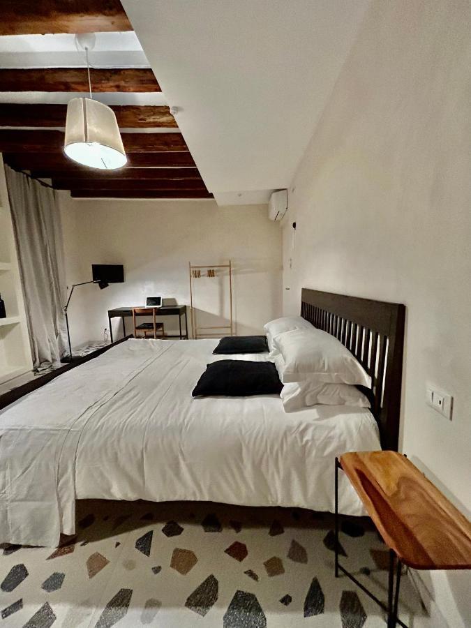 Farini Suites Wi-Fi Венеція Екстер'єр фото