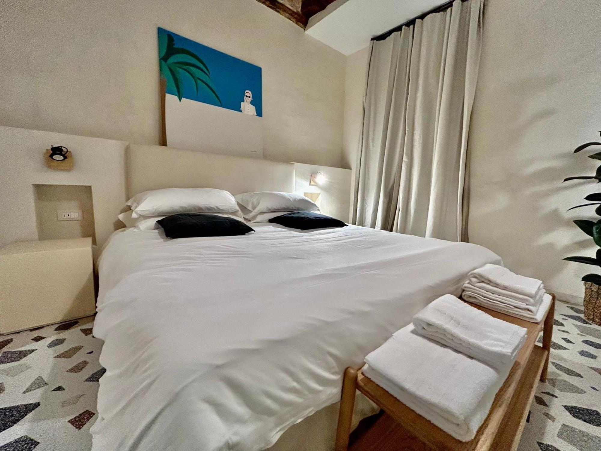 Farini Suites Wi-Fi Венеція Екстер'єр фото