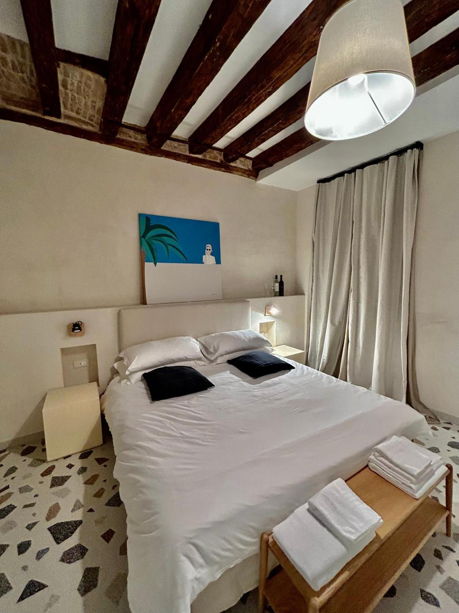 Farini Suites Wi-Fi Венеція Екстер'єр фото